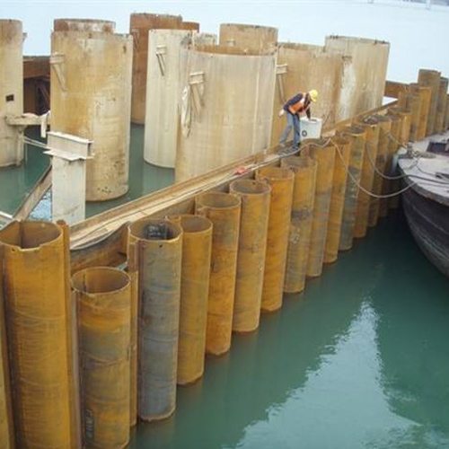 那曲钢护筒现场安装